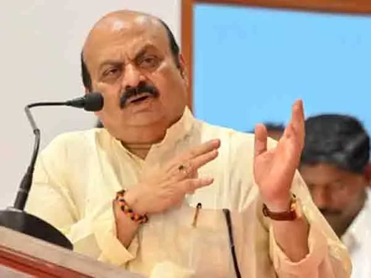 बोम्मई ने महाराष्ट्र सरकार से कहा- कर्नाटक के गांवों के लिए विस्तारित स्वास्थ्य योजना वापस लें